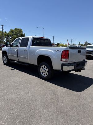 2014 GMC Sierra 2500HD SLT Crew Cab photo 3