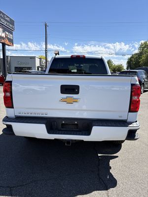 2017 Chevrolet Silverado 1500 Z71 LT photo 4
