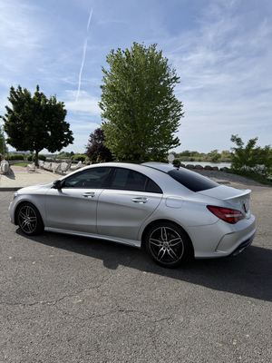 2018 Mercedes-Benz CLA 250 4Matic photo 5