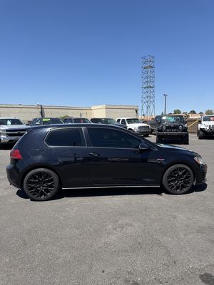 2015 Volkswagen Golf GTI SE photo 6