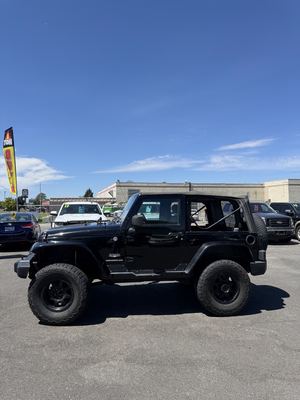 2009 Jeep Wrangler Sahara photo 2