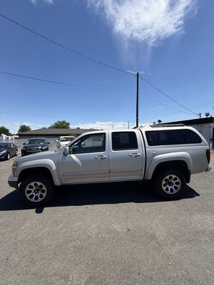 2009 GMC Canyon Crew Cab SLT photo 2