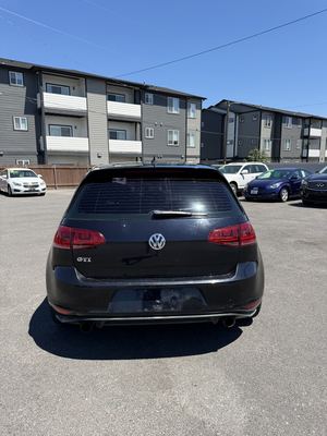 2015 Volkswagen Golf GTI SE photo 4