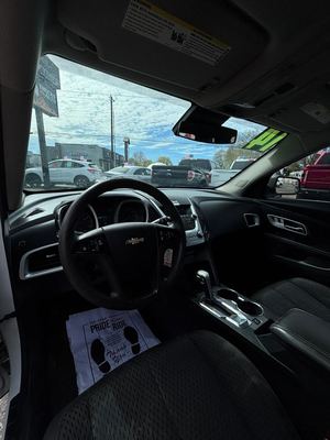 2014 Chevrolet Equinox LS photo 6