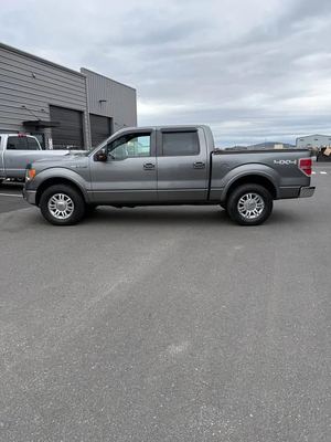 2011 Ford F-150 SuperCrew Lariat 4x4 photo 2