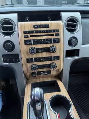 2011 Ford F-150 SuperCrew Lariat 4x4 photo 6