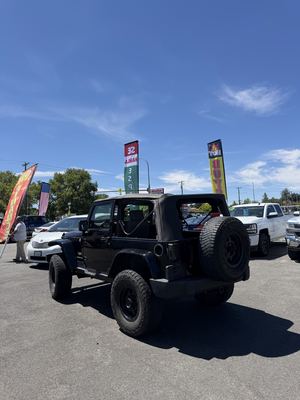 2009 Jeep Wrangler Sahara photo 3