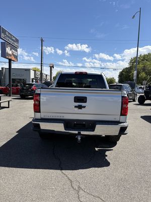 2016 Chevrolet Silverado 1500 LT Crew Cab photo 5