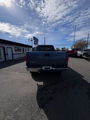 2004 Ford F-350 Super Duty Lariat photo 4