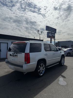 2009 Cadillac Escalade AWD photo 5