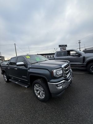 2018 GMC Sierra 1500 SLT Crew Cab photo 2