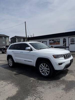 2017 Jeep Grand Cherokee Limited photo 2